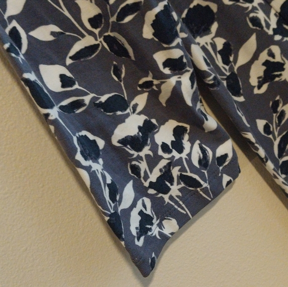 Garnet Hill Lavender Abstract Foral Tencel Long Sleeve Trapeze Midi Dress - Picture 7 of 9